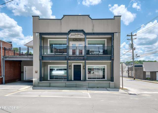 Property at 31 W Fifth St, Crossville, TN 38555, 2 beds, 2 baths
