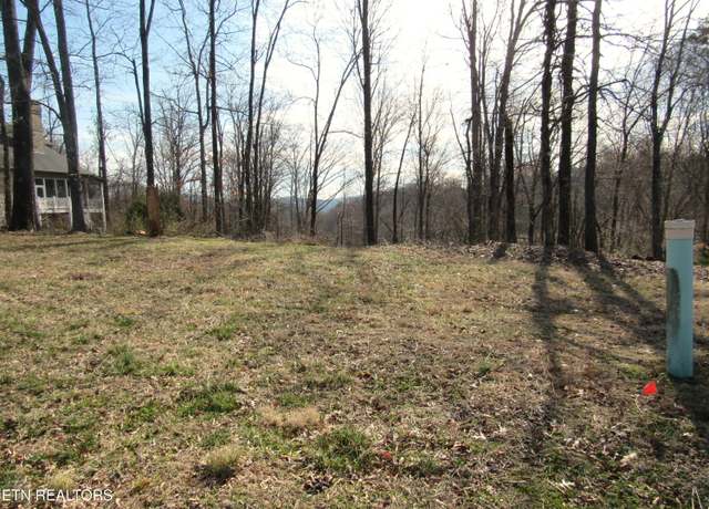 Property at 105 Rockbridge Greens Blvd, Oak Ridge, TN 37830