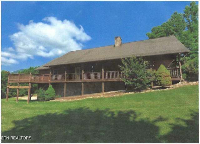 Property at 1425 Nicoha Blvd, Sevierville, TN 37876, 3 beds, 3 baths