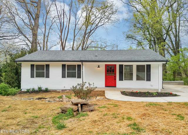 Property at 2249 Knollcrest Ln, Knoxville, TN 37920, 4 beds, 2 baths