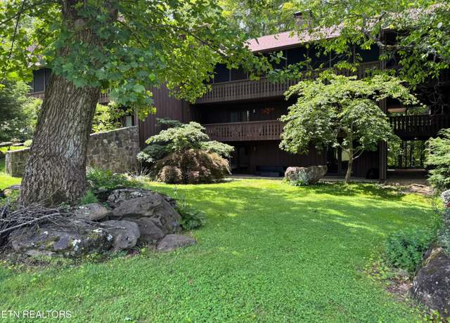Property at 3815 E Parkway Apt 13, Gatlinburg, TN 37738, 2 beds, 2 baths
