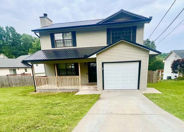 Property at 6805 Silent Brook Ln, Knoxville, TN 37921, 3 beds, 2.5 baths