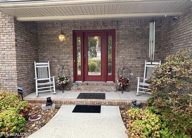 Property at 5033 Atoka Ln, Crossville, TN 38572, 2 beds, 3 baths