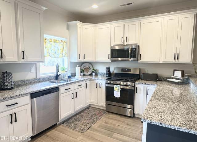 Property at 410 Fleeta Williams Way, Sevierville, TN 37876, 3 beds, 3.5 baths