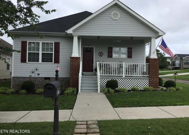 Property at 2011 Camberley Ave, Sweetwater, TN 37874, 3 beds, 2 baths