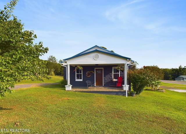 Property at 110 Rosser St, Harriman, TN 37748, 1 bed, 1 bath
