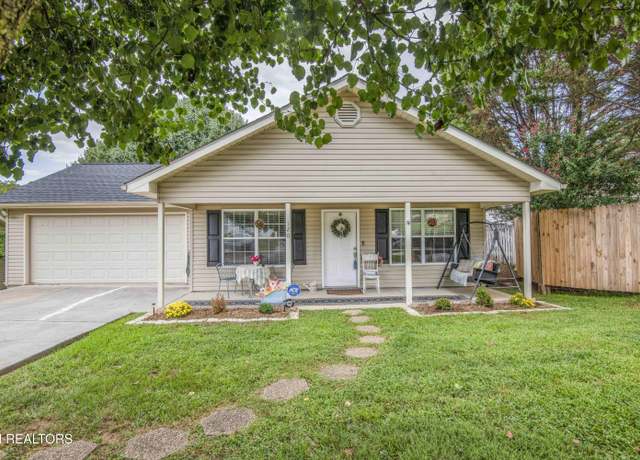 Property at 120 Emerald Court Pl, Lenoir City, TN 37771, 3 beds, 2 baths