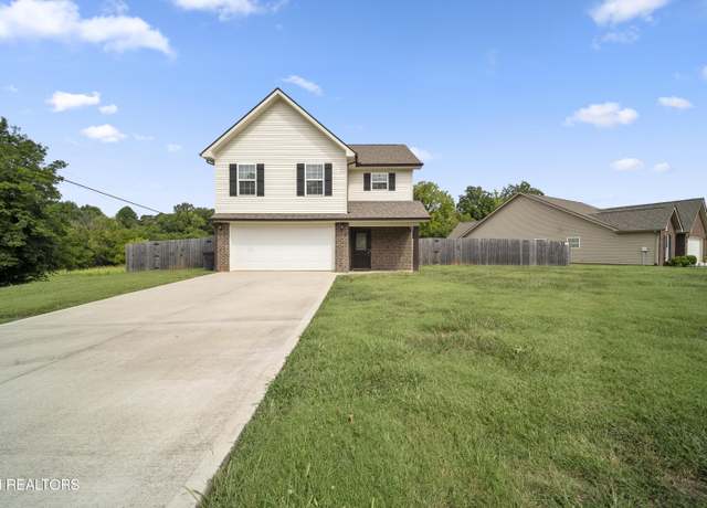 Property at 1505 Griffitts Blvd, Maryville, TN 37803, 3 beds, 2.5 baths