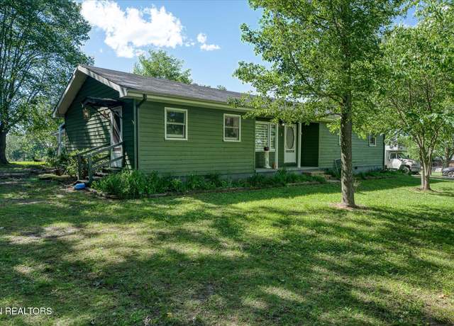 Property at 2107 Potato Farm Rd, Crossville, TN 38571, 3 beds, 2.5 baths