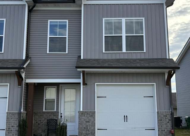 Property at 142 Scout Way, Lenoir City, TN 37771, 3 beds, 2.5 baths