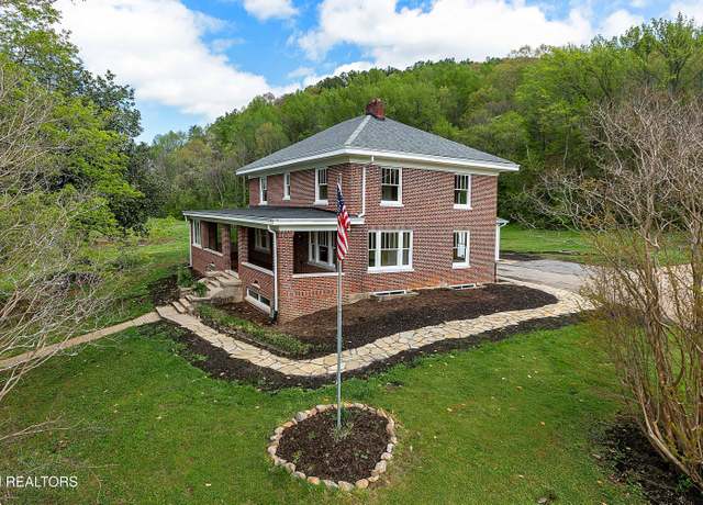 Property at 4537 Old Walland Hwy, Walland, TN 37886, 5 beds, 4 baths