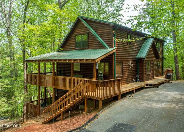 Property at 3050 Headrick Dr, Sevierville, TN 37862, 2 beds, 2.5 baths