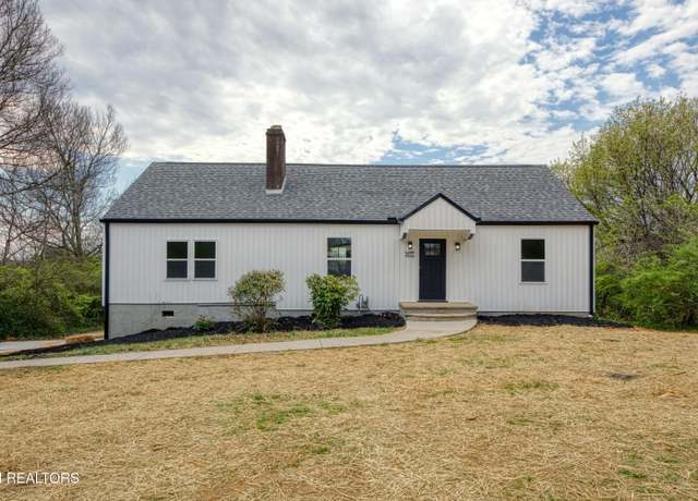 Property at 1521 Riverside Rd, Knoxville, TN 37914, 4 beds, 2 baths