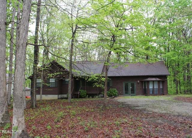 Property at 108 Laurel Dr, Jamestown, TN 38556, 3 beds, 2 baths