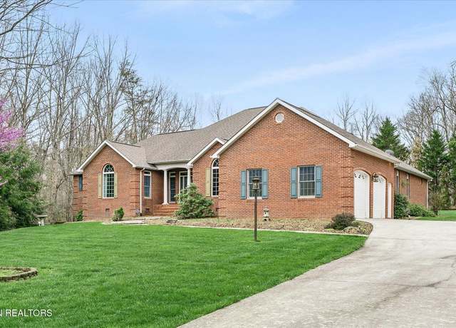 Property at 1122 Laurel Cir, Crossville, TN 38555, 3 beds, 2.5 baths