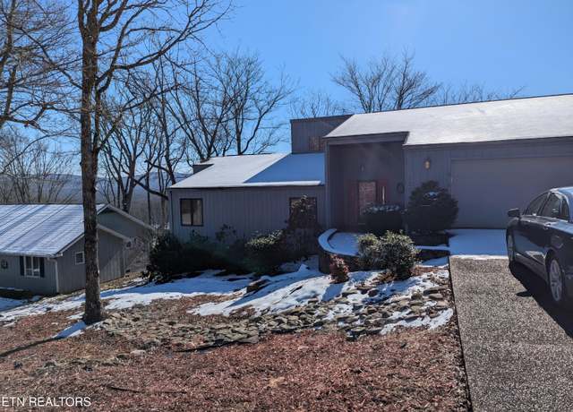 Property at 124 Sugarbush Cir, Crossville, TN 38558, 3 beds, 2.5 baths
