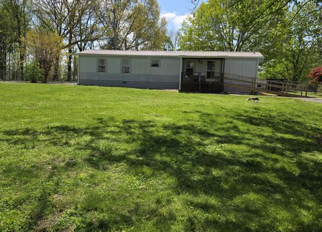 Property at 331 Community Dr, Madisonville, TN 37354, 2 beds, 2 baths