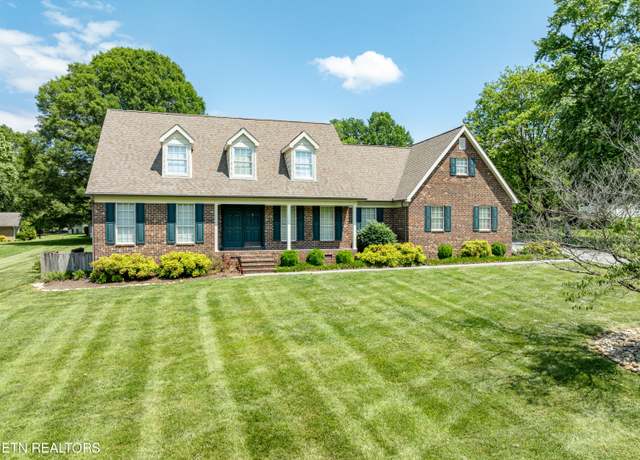 Property at 2110 Chesterfield Dr, Maryville, TN 37803, 4 beds, 2.5 baths