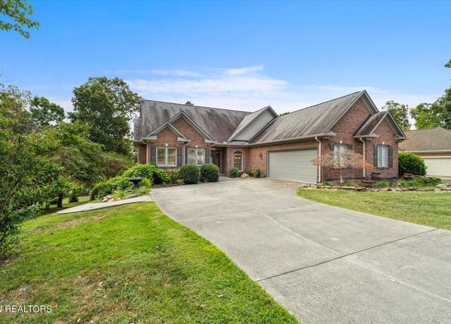 Property at 800 Oak Chase Blvd, Lenoir City, TN 37772, 5 beds, 4.5 baths