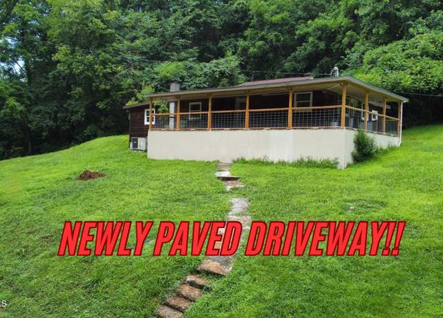 Property at 129 Old Patton Ln, Harriman, TN 37748, 3 beds, 2 baths