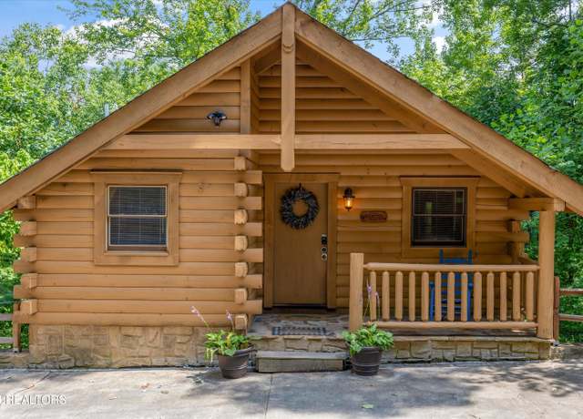 Property at 1235 Honeysuckle Ln, Sevierville, TN 37876, 1 bed, 2 baths