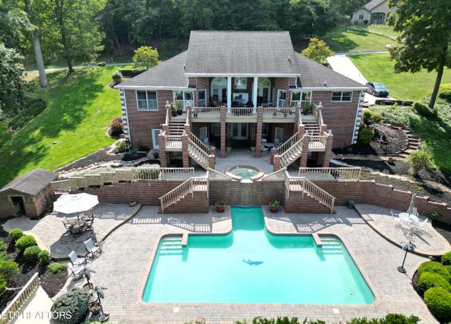 Property at 155 Lake Crest Dr, Lenoir City, TN 37772, 3 beds, 3.5 baths