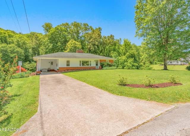 Property at 1004 Deaderick Rd, Knoxville, TN 37920, 2 beds, 2 baths