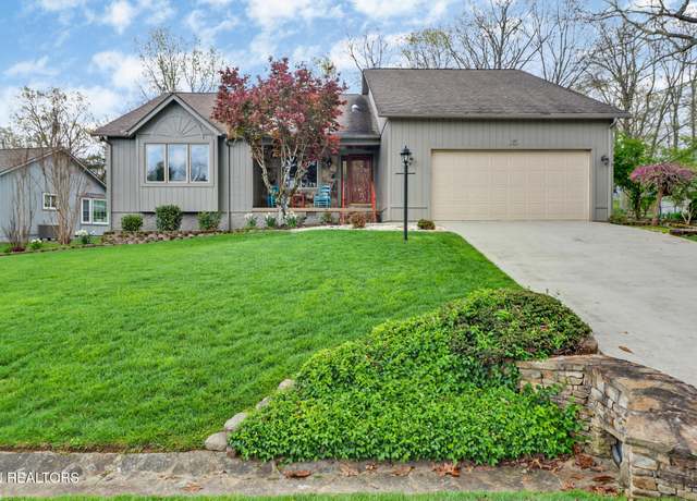 Property at 15 Kingsboro Ln, Fairfield Glade, TN 38558, 3 beds, 2.5 baths