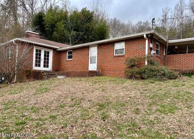 Property at 185 Blacksferry Rd, Knoxville, TN 37931, 3 beds, 1 bath