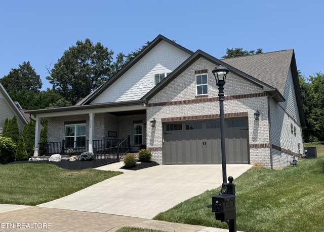Property at 12325 Cotton Blossom Ln, Knoxville, TN 37934, 4 beds, 3 baths