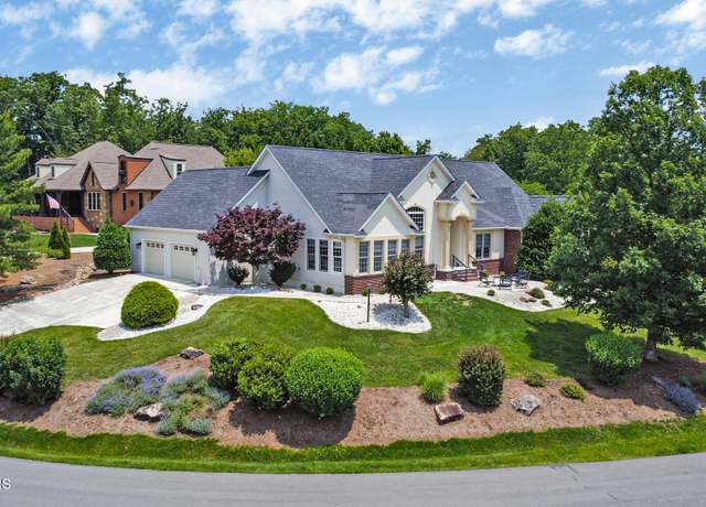 Property at 19 Camden Ct, Crossville, TN 38558, 3 beds, 3.5 baths