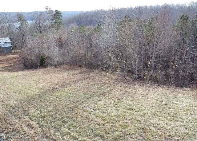 Property at 516 Cedar Gate Ln, Lafollette, TN 37766