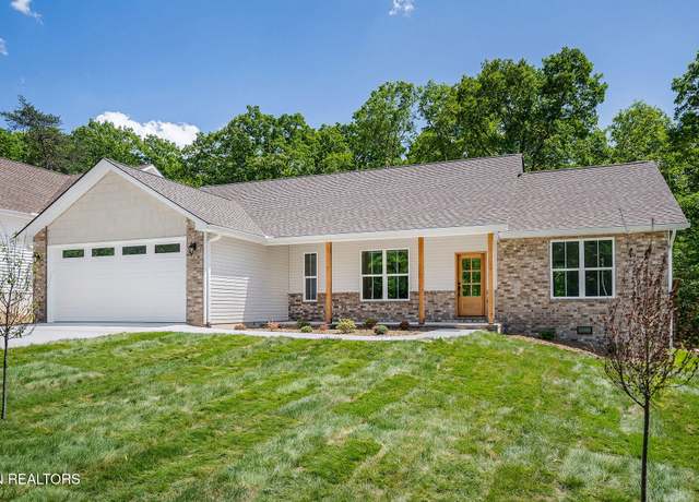 Property at 384 St George Dr, Fairfield Glade, TN 38558, 3 beds, 2 baths