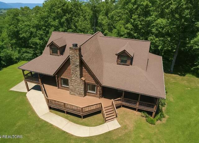 Property at 3136 Roy Hancock Rd, Maryville, TN 37803, 4 beds, 5 baths