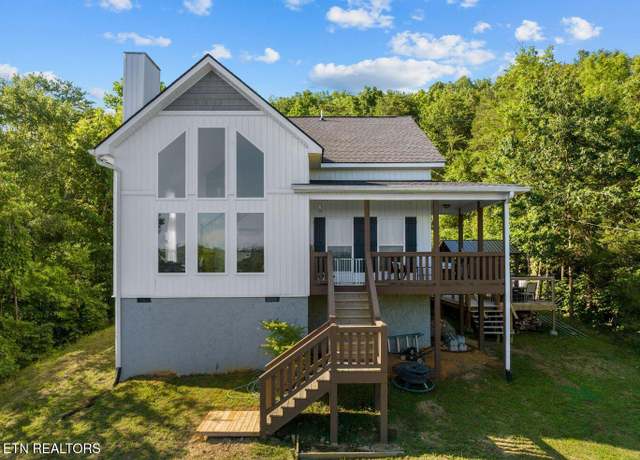 Property at 3494 Bohanan Top Rd, Sevierville, TN 37876, 2 beds, 2.5 baths