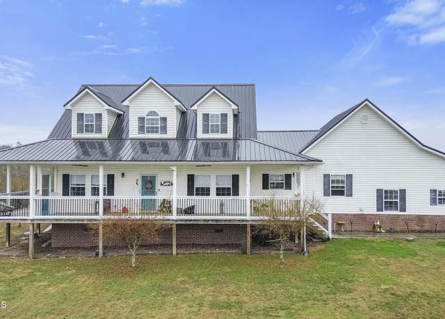 Property at 2759 Meadow Crest Ln, Sevierville, TN 37876, 3 beds, 2.5 baths