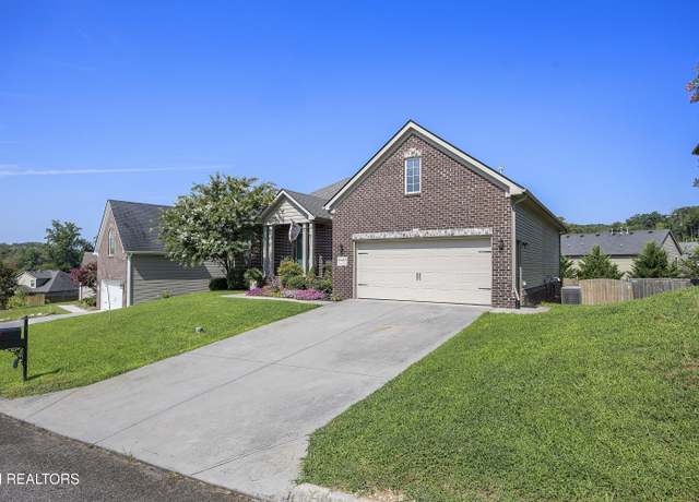 Property at 3453 Orange Blossom Ln, Knoxville, TN 37931, 3 beds, 2.5 baths