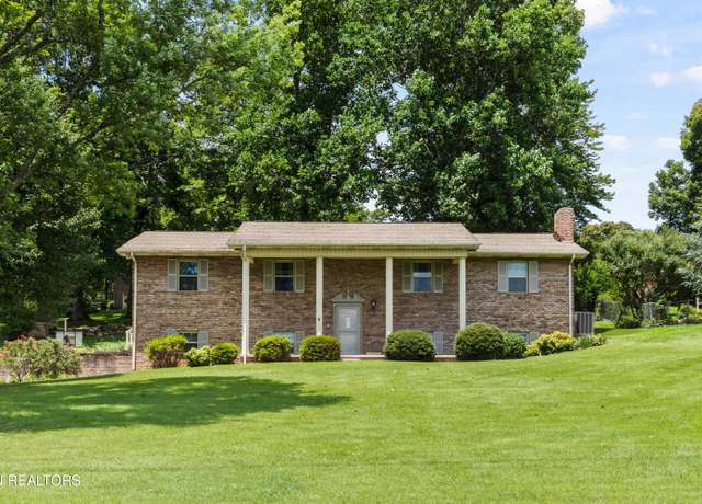 Property at 7509 Shaker Dr, Knoxville, TN 37931, 3 beds, 3 baths