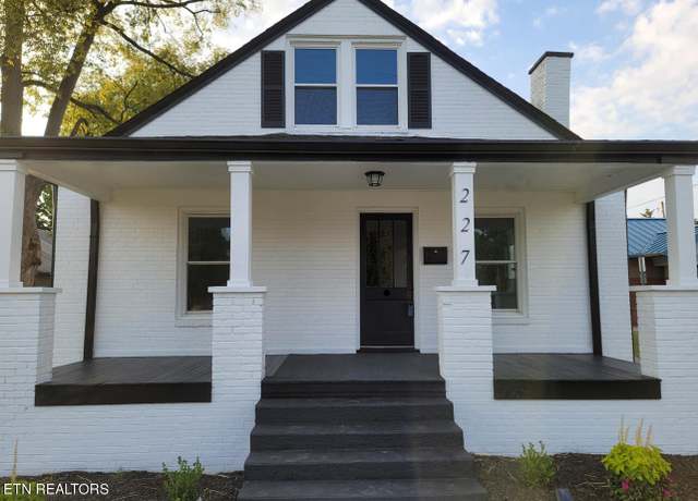 Property at 227 Gill St, Alcoa, TN 37701, 5 beds, 1 bath