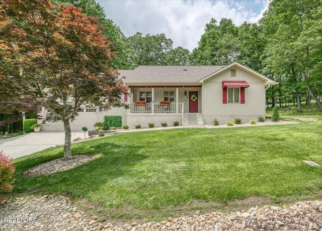 Property at 449 Snead Dr, Crossville, TN 38558, 2 beds, 4 baths