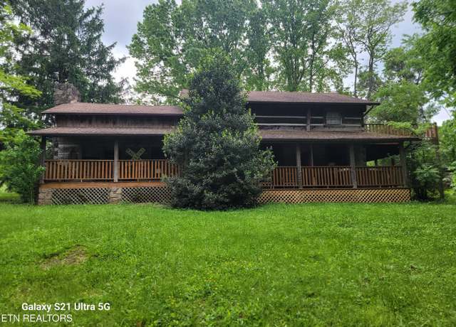 Property at 1112 E Hendron Chapel Rd, Knoxville, TN 37920, 3 beds, 2 baths