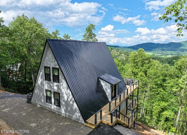 Property at 1856 Natures Ln, Sevierville, TN 37862, 3 beds, 3 baths