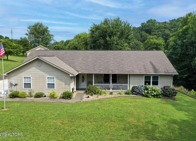 Property at 1733 Oakdale Dr, Dandridge, TN 37725, 3 beds, 2 baths
