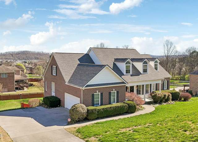 Property at 5112 Gouffon Rd, Knoxville, TN 37918, 4 beds, 3.5 baths