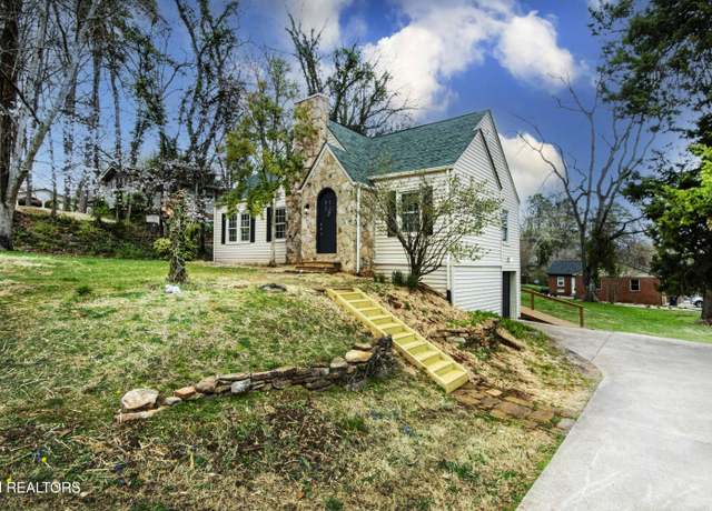 Property at 5420 Briercliff Rd, Knoxville, TN 37918, 4 beds, 2 baths