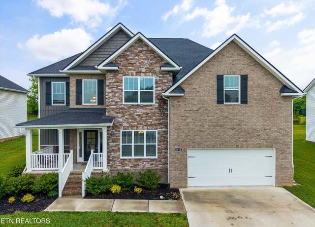 Property at 2014 Farm Blvd Blvd, Sevierville, TN 37876, 5 beds, 3 baths
