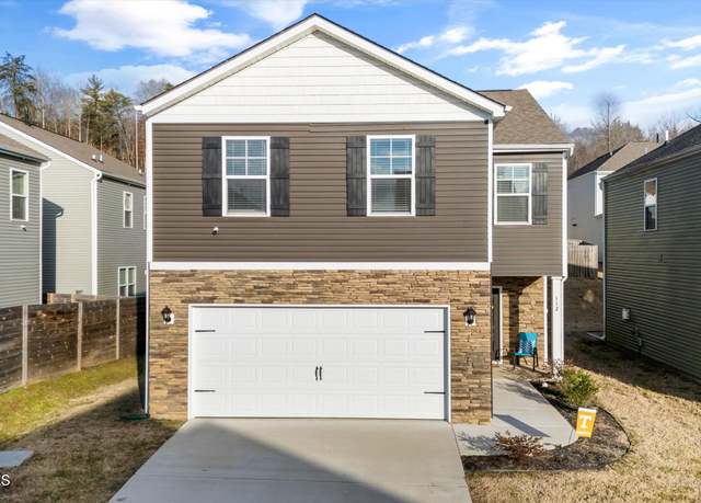 Property at 112 Derailleur St, Oak Ridge, TN 37830, 4 beds, 2.5 baths