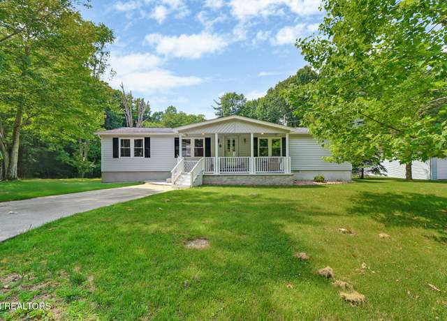 Property at 20 Robin Hood Ln, Crossville, TN 38558, 2 beds, 2 baths