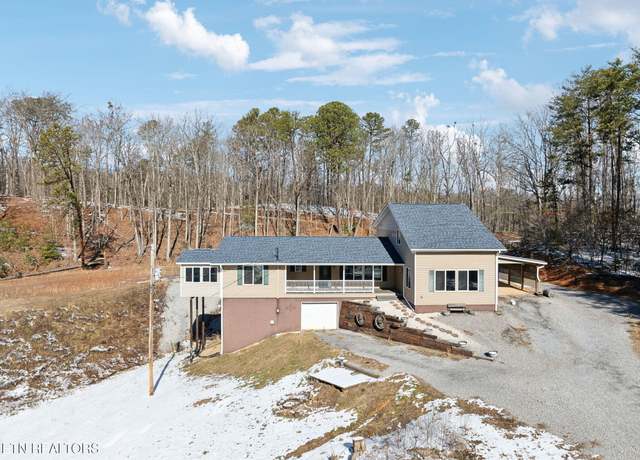 Property at 941 Carvers Ln, Sevierville, TN 37876, 4 beds, 3 baths