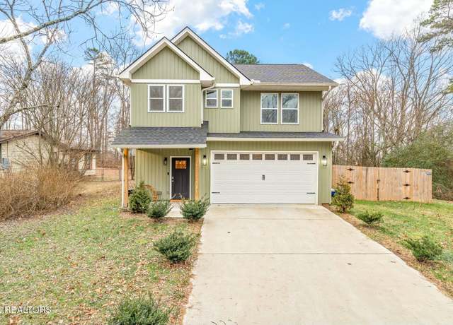 Property at 5826 Lucerne Ln, Knoxville, TN 37921, 3 beds, 2.5 baths